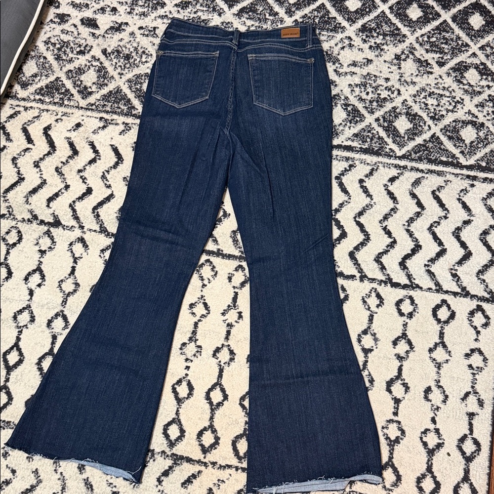 Judy Blue Flared Women's Jeans - Picture 8 of 9